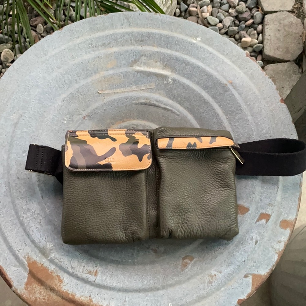 G.I.L.I. Green camo crossbody bag